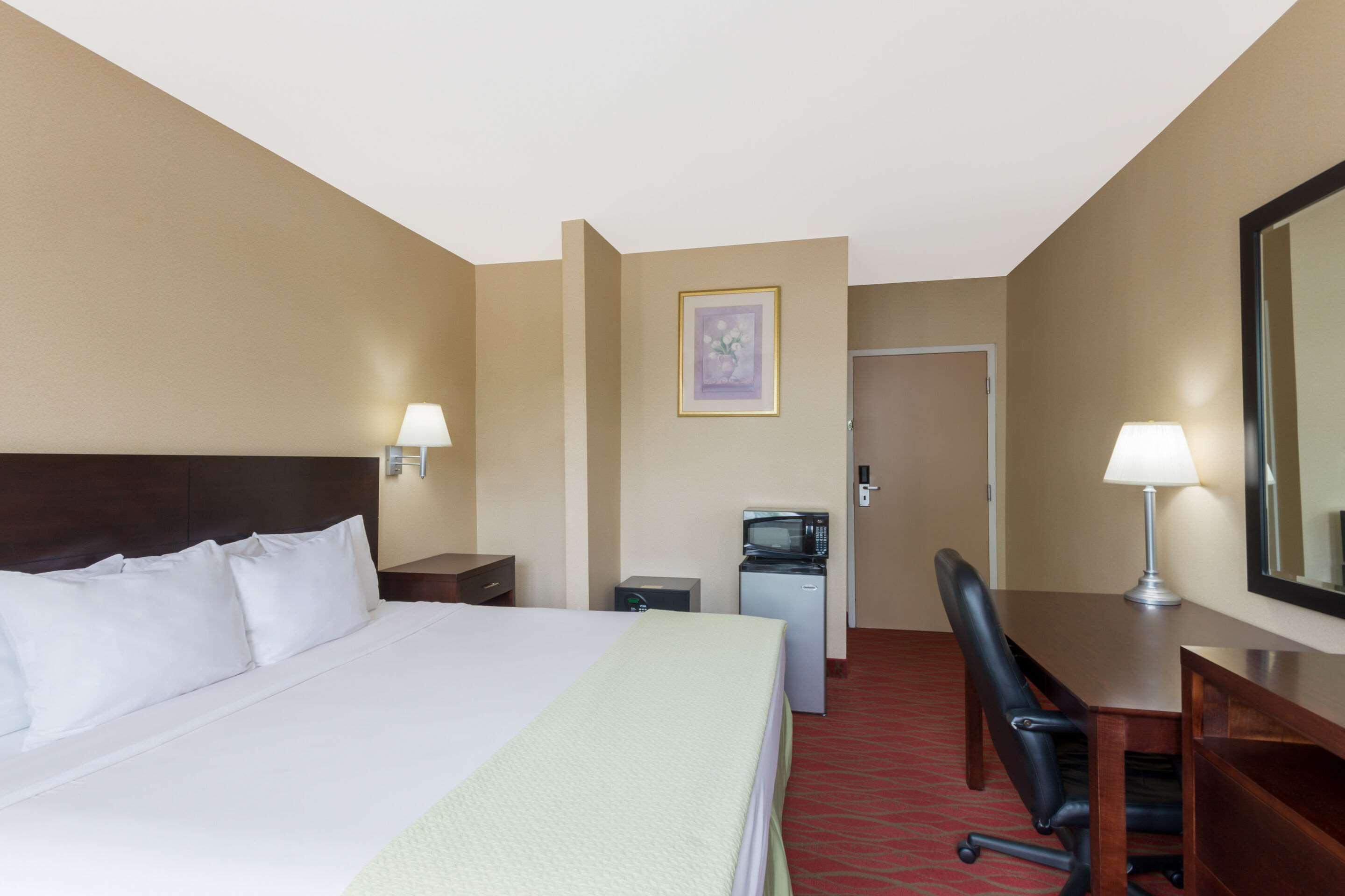 Quality Inn Poughkeepsie Exterior photo