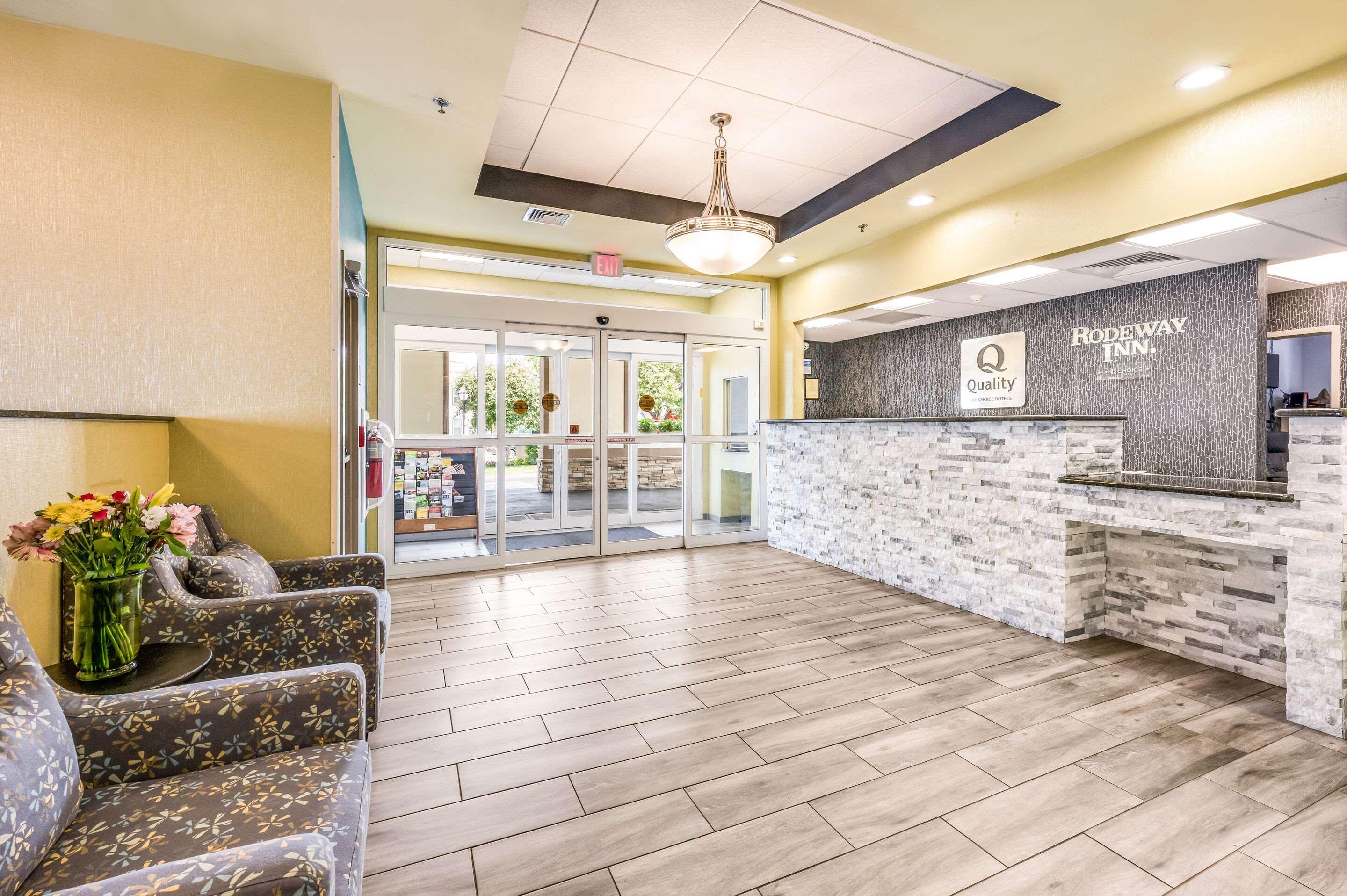 Quality Inn Poughkeepsie Exterior photo