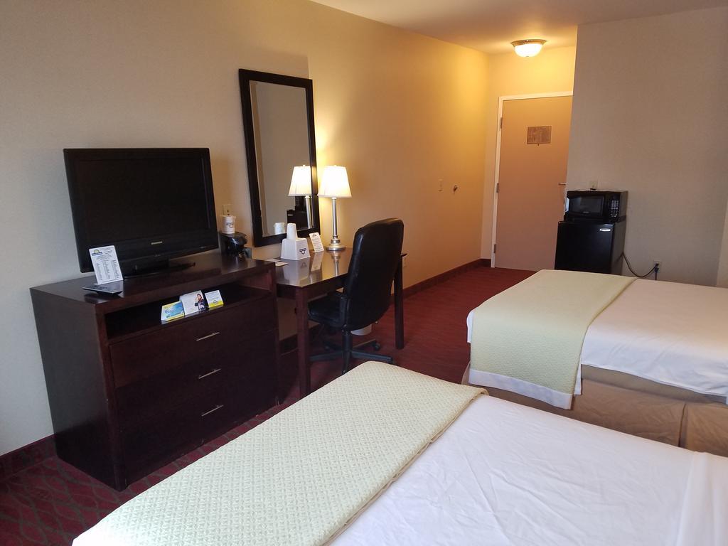 Quality Inn Poughkeepsie Exterior photo